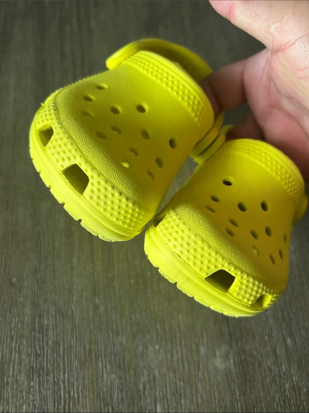 CROCS Kids' Classic Clog - Bright Yellow, Like New, Sz. C5.